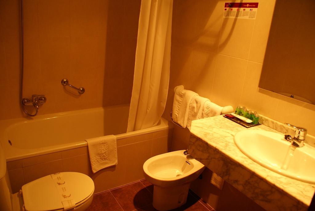 Hotel Edelweiss Arties Szoba fotó
